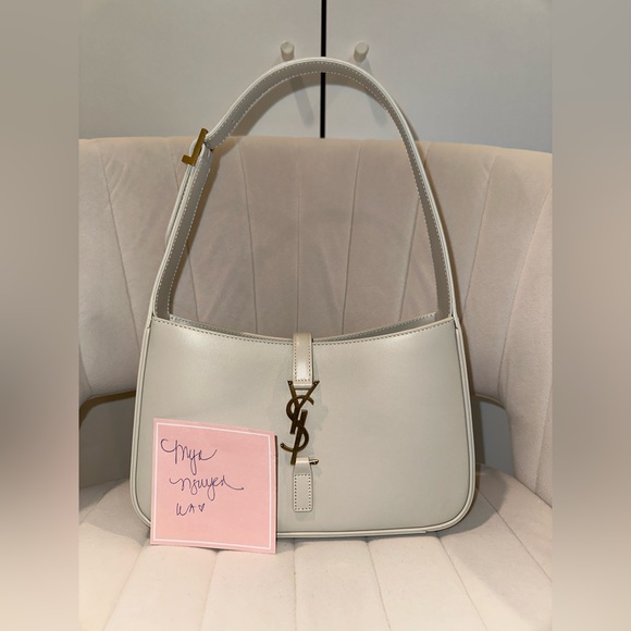 LE 5 À 7 Hobo Bag in White - Saint Laurent - Brand New! - Picture 3 of 9